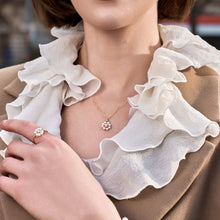 Load image into Gallery viewer, Maley flower necklace HN020