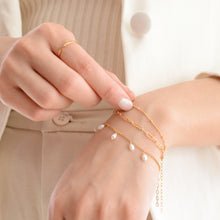 Load image into Gallery viewer, Bridal Dainty pearl bracelet HB003
