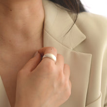Load image into Gallery viewer, Rosa Matte Dome Ring R003