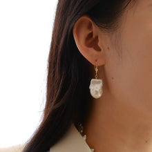 Load image into Gallery viewer, Rita baroque earring HE019