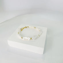 Load image into Gallery viewer, HB012 Geometric muse pearl bracelet