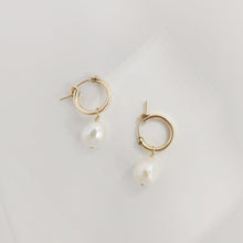 Load image into Gallery viewer, HE010 Pearl Drop Hoop