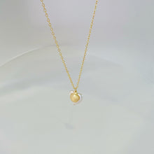 Load image into Gallery viewer, HN001 Petite gold heart pearl necklace