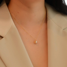 Load image into Gallery viewer, Pearl pendant necklace | Gold filled and freshwater pearl HN002