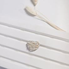 Load image into Gallery viewer, HR020 Blossom pearl ring