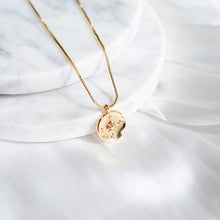 Load image into Gallery viewer, Eight points star pendant necklace | 925 sterling silver and gold plated N031