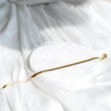 Load image into Gallery viewer, Snake chain bracelet | 14k gold plated, titanium steel B012