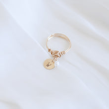 Load image into Gallery viewer, HR005 Hammered initial ring