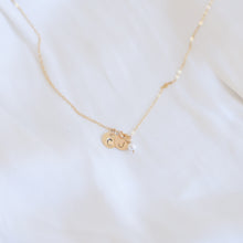 Load image into Gallery viewer, Hammered initial necklace | Gold filled wire and disc HN003