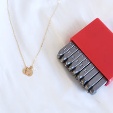 Load image into Gallery viewer, Hammered initial necklace | Gold filled wire and disc HN003