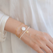 Load image into Gallery viewer, Coin pearl chain bracelet |Fresh water pearl and gold filled chain HB007