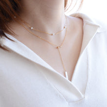 Load image into Gallery viewer, Uta lariat necklace|Freshwater pearl, gold filled chain HN019