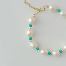 Load image into Gallery viewer, Margret bracelet | Freshwater pearls Turquoise stone HB021

