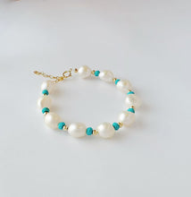 Load image into Gallery viewer, Margret bracelet | Freshwater pearls Turquoise stone HB021
