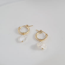 Load image into Gallery viewer, HE021 Rachel hoop earring
