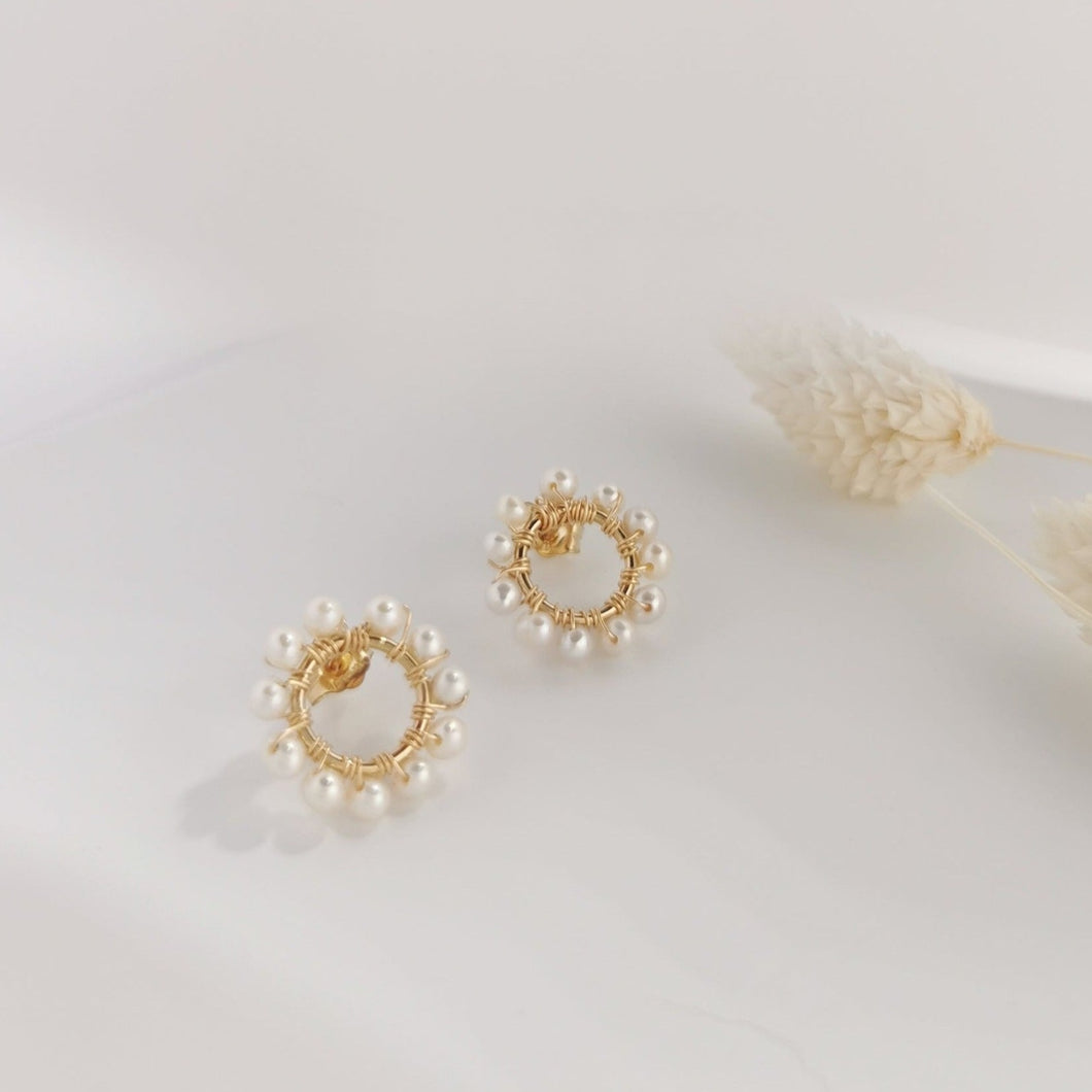 Round Flower Ear Stud HE004