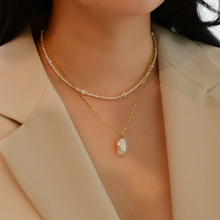 Load image into Gallery viewer, Liz baroque pearl pendant necklace | Baroque pearl gold filled chain HN023
