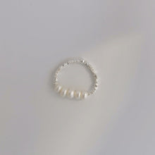 Load image into Gallery viewer, Polly silver beads pearl ring R001
