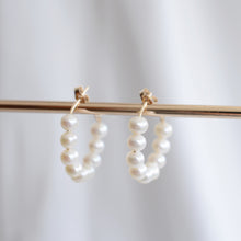 Load image into Gallery viewer, Minimalist pearl hoop earring |Freshwater pearl, Gold filled HE002
