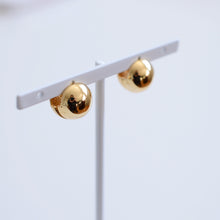 Load image into Gallery viewer, E075 Gold ball earring
