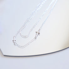 Load image into Gallery viewer, N034 Dainty cross choker
