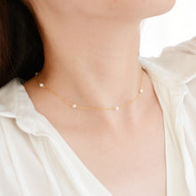 Load image into Gallery viewer, Floating pearl necklace HN014
